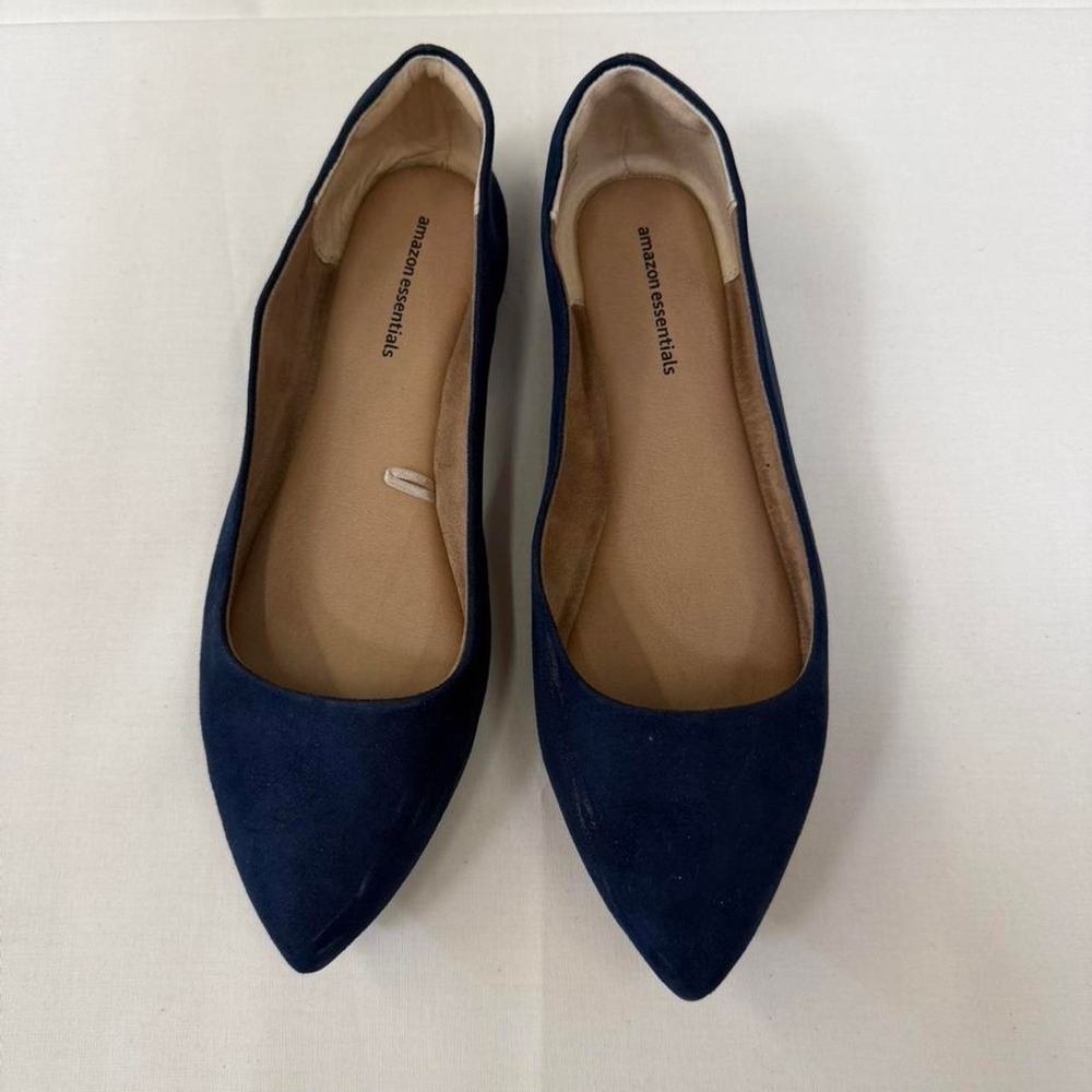 Gothictor women's ballet flats in a classic navy blue color